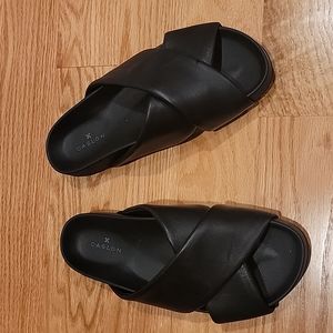 Slip on sandals upper leather synthetic sole by Caslon Nordstrom brand in size 8